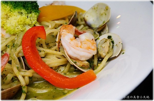 樂樂咪小廚房Love Love Mi house:樂樂咪小廚房║緊鄰美術館綠園道,精緻複合式餐飲、放鬆享受好