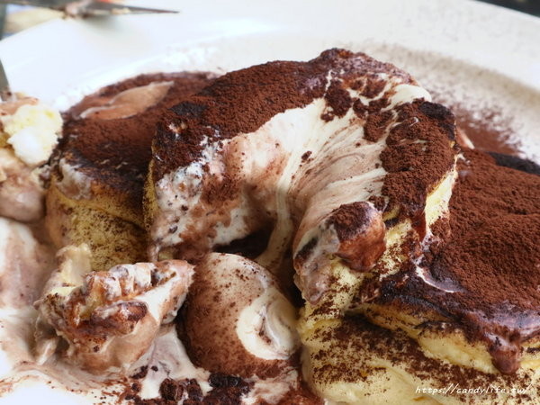 樂樂咪小廚房Love Love Mi house:台中美食│樂樂咪小廚房〃台中寵物友善餐廳,餐點超好吃,三樓還有貓咪中途之家,歡迎有心人認養~