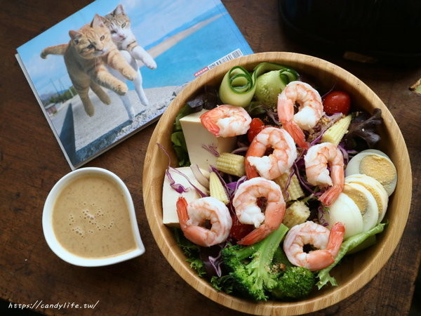 樂樂咪小廚房Love Love Mi house:台中美食│樂樂咪小廚房〃台中寵物友善餐廳,餐點超好吃,三樓還有貓咪中途之家,歡迎有心人認養~