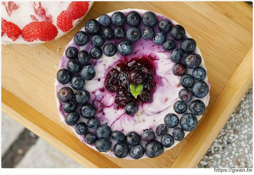 古早味蛋糕推出限量隱藏版 | 假日才賣的水果乳酪蛋糕,沒預訂吃不到!!