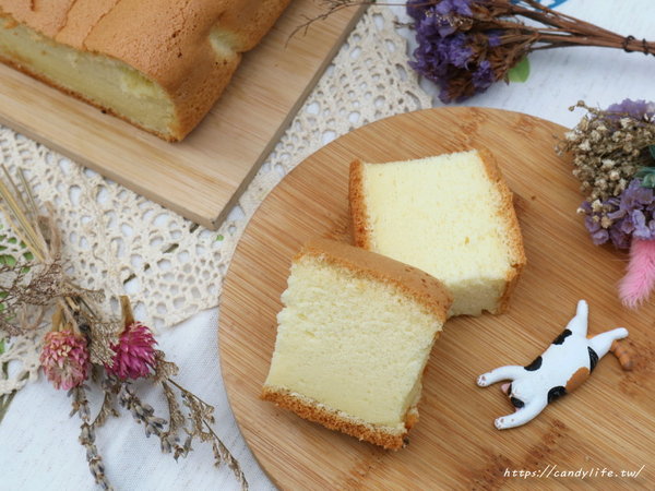 雞蛋牛奶古早味蛋糕:台中美食│雞蛋牛奶古早味蛋糕〃每日現烤,手工現做,香氣超迷人的古早味蛋糕,每天還有隱藏版口味唷~