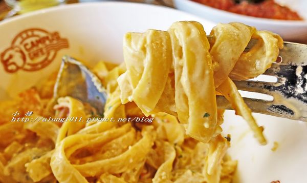 CAMPUS CAFE(台中廣三SOGO店):Campus Cafe / 台中廣三SOGO店 / 人氣美式校園主題餐廳進駐台中!! CAMPUS CAFE(台中廣三SOGO店):Campus Cafe / 台中廣三SOGO店 / 人氣美式校園主題餐廳進駐台中!!