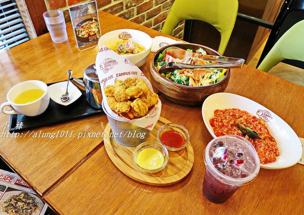 CAMPUS CAFE(台中廣三SOGO店):Campus Cafe / 台中廣三SOGO店 / 人氣美式校園主題餐廳進駐台中!! CAMPUS CAFE(台中廣三SOGO店):Campus Cafe / 台中廣三SOGO店 / 人氣美式校園主題餐廳進駐台中!!