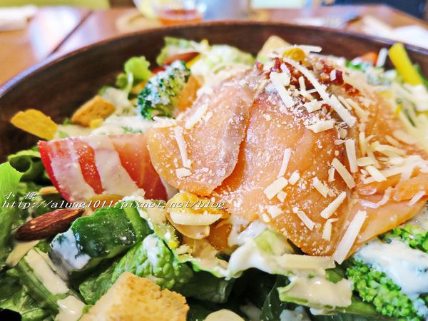 CAMPUS CAFE(台中廣三SOGO店):Campus Cafe / 台中廣三SOGO店 / 人氣美式校園主題餐廳進駐台中!! CAMPUS CAFE(台中廣三SOGO店):Campus Cafe / 台中廣三SOGO店 / 人氣美式校園主題餐廳進駐台中!!