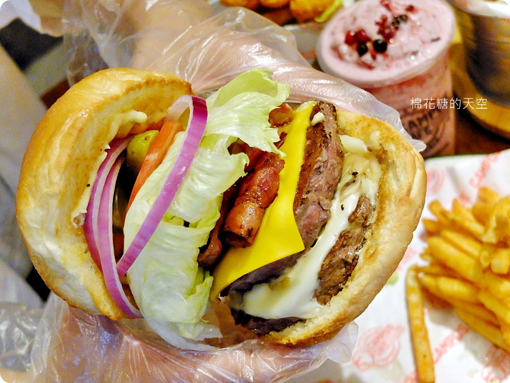 台北人氣美式餐廳-Campus Cafe來台中啦!大家都忘了推薦超好吃的…… 台北人氣美式餐廳-Campus Cafe來台中啦!大家都忘了推薦超好吃的……