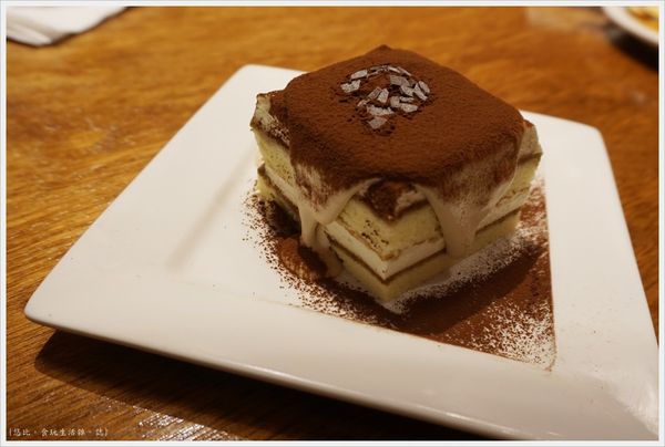 campus-45-提拉米斯.JPG campus-45-提拉米斯.JPG