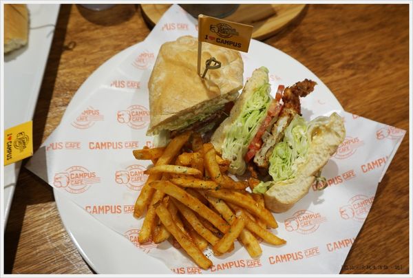 campus-41-黃金軟殼蟹三明治.JPG campus-41-黃金軟殼蟹三明治.JPG