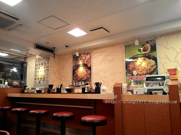 すき家(代々木一丁目店)：平價丼飯  意猶未盡..        すき家‧ 代々木一丁目店