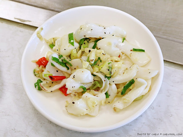 台中中區│瘋醬鐵板燒*紐約客牛排鮮嫩欲滴超誘人!獨門醬料蒜酥好涮嘴!還有湯品米飯飲料無限吃到飽~