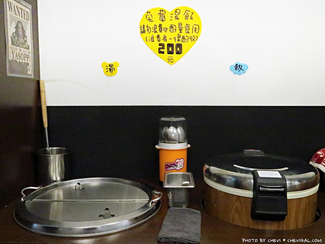 台中中區│瘋醬鐵板燒*紐約客牛排鮮嫩欲滴超誘人!獨門醬料蒜酥好涮嘴!還有湯品米飯飲料無限吃到飽~