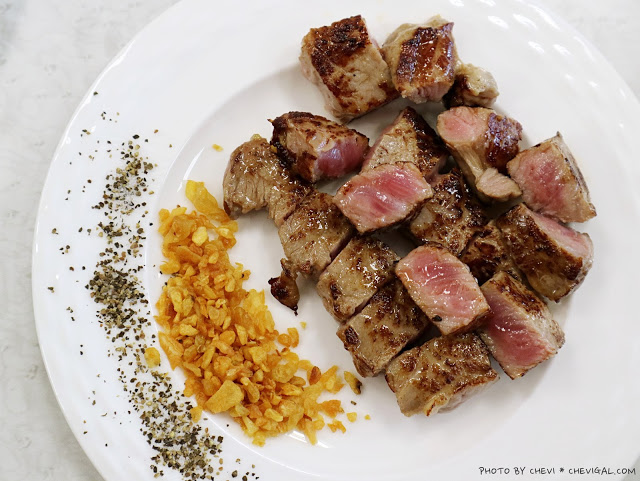 台中中區│瘋醬鐵板燒*紐約客牛排鮮嫩欲滴超誘人!獨門醬料蒜酥好涮嘴!還有湯品米飯飲料無限吃到飽~