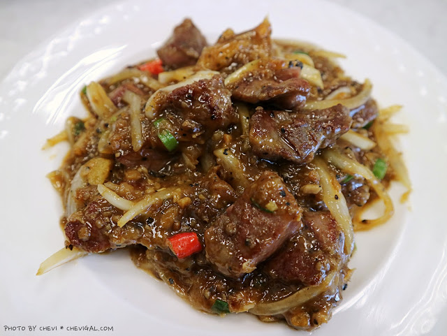 台中中區│瘋醬鐵板燒*紐約客牛排鮮嫩欲滴超誘人!獨門醬料蒜酥好涮嘴!還有湯品米飯飲料無限吃到飽~