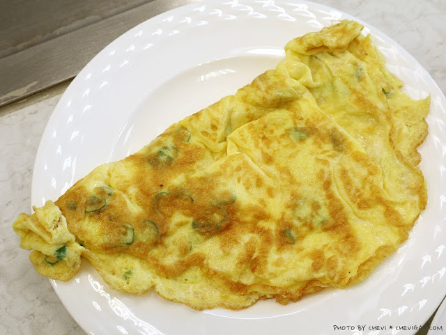 台中中區│瘋醬鐵板燒*紐約客牛排鮮嫩欲滴超誘人!獨門醬料蒜酥好涮嘴!還有湯品米飯飲料無限吃到飽~