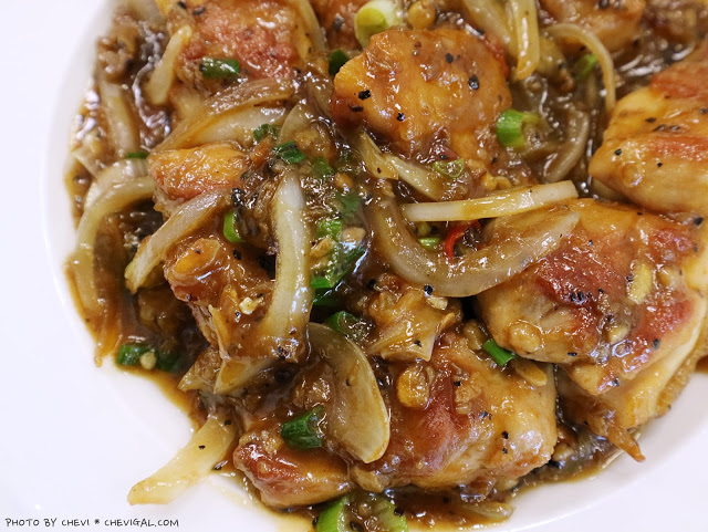 台中中區│瘋醬鐵板燒*紐約客牛排鮮嫩欲滴超誘人!獨門醬料蒜酥好涮嘴!還有湯品米飯飲料無限吃到飽~