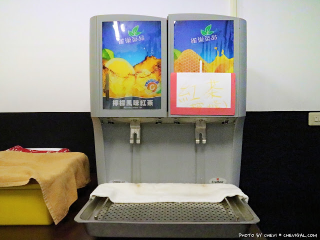 台中中區│瘋醬鐵板燒*紐約客牛排鮮嫩欲滴超誘人!獨門醬料蒜酥好涮嘴!還有湯品米飯飲料無限吃到飽~