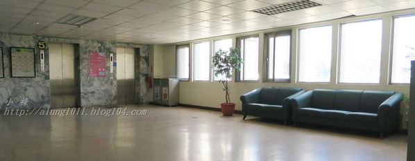 高雄市勞工育樂中心(獅甲會館):來去住一晚 7 ..高雄勞工育樂中心獅甲會館