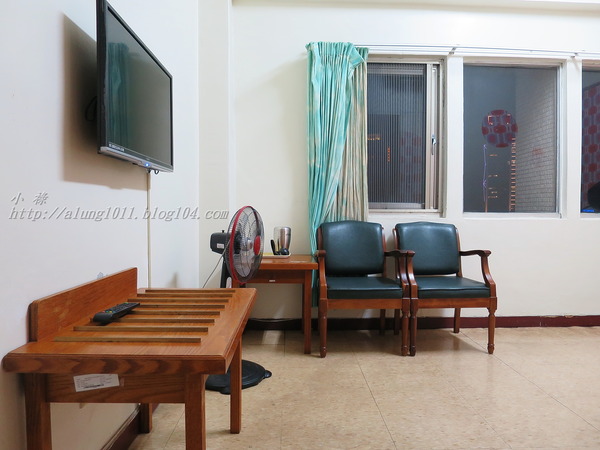 高雄市勞工育樂中心(獅甲會館):來去住一晚 7 ..高雄勞工育樂中心獅甲會館