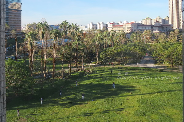 高雄市勞工育樂中心(獅甲會館)：來去住一晚 7    ..高雄勞工育樂中心獅甲會館