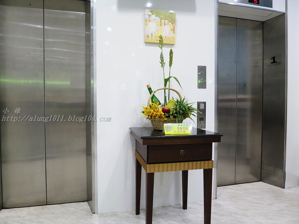 高雄市勞工育樂中心(獅甲會館)：來去住一晚 7    ..高雄勞工育樂中心獅甲會館