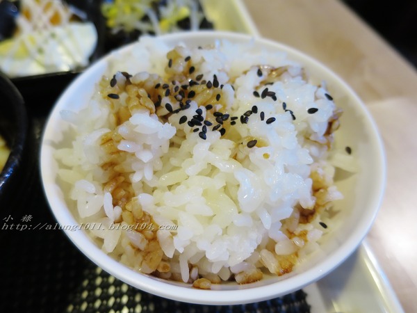 夏奇拉:天涼了~ 喝碗熱湯吧 ..夏奇拉食補套餐 夏奇拉:天涼了~ 喝碗熱湯吧 ..夏奇拉食補套餐