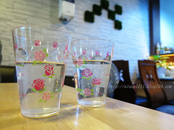 夏奇拉:天涼了~ 喝碗熱湯吧 ..夏奇拉食補套餐 夏奇拉:天涼了~ 喝碗熱湯吧 ..夏奇拉食補套餐