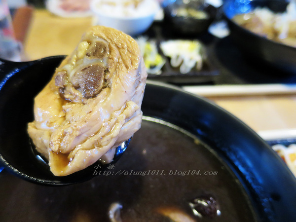 夏奇拉:天涼了~ 喝碗熱湯吧 ..夏奇拉食補套餐 夏奇拉:天涼了~ 喝碗熱湯吧 ..夏奇拉食補套餐