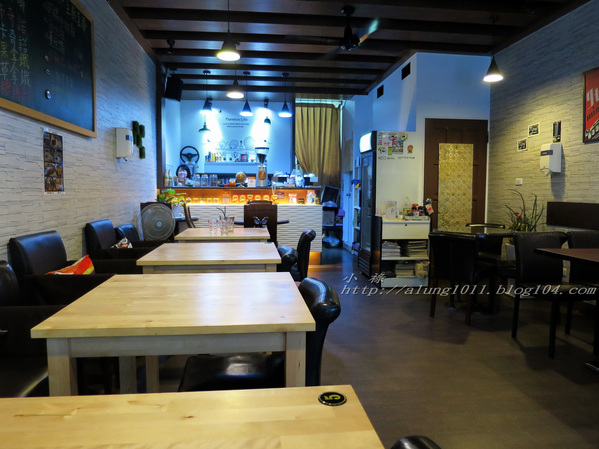 夏奇拉:天涼了~ 喝碗熱湯吧 ..夏奇拉食補套餐 夏奇拉:天涼了~ 喝碗熱湯吧 ..夏奇拉食補套餐