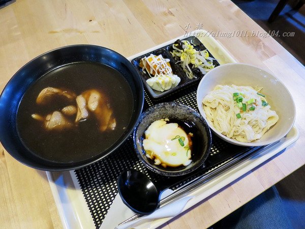 夏奇拉:天涼了~ 喝碗熱湯吧 ..夏奇拉食補套餐 夏奇拉:天涼了~ 喝碗熱湯吧 ..夏奇拉食補套餐