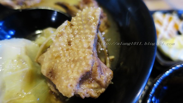 夏奇拉:天涼了~ 喝碗熱湯吧 ..夏奇拉食補套餐 夏奇拉:天涼了~ 喝碗熱湯吧 ..夏奇拉食補套餐