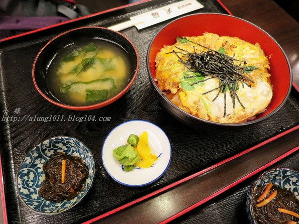 磯料理   天海：來到江之島必嚐名物!!!      ..魩仔魚丼飯~