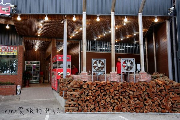 阿東窯烤雞((鹿谷初鄉店)):阿東窯烤雞(鹿谷初鄉店),內行人大推皮脆肉嫩窯烤雞,重點超多汁!甕仔雞/甕缸雞