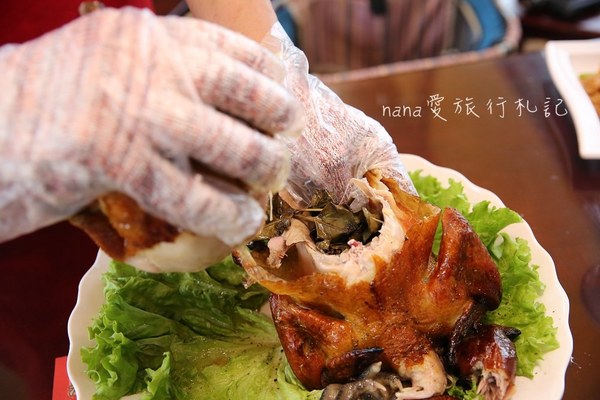 阿東窯烤雞((鹿谷初鄉店)):阿東窯烤雞(鹿谷初鄉店),內行人大推皮脆肉嫩窯烤雞,重點超多汁!甕仔雞/甕缸雞