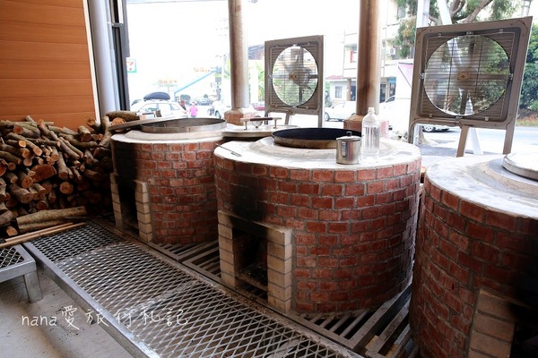 阿東窯烤雞((鹿谷初鄉店)):阿東窯烤雞(鹿谷初鄉店),內行人大推皮脆肉嫩窯烤雞,重點超多汁!甕仔雞/甕缸雞