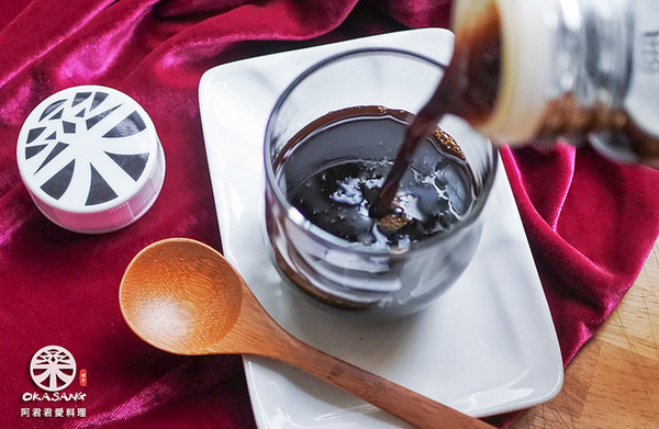 O卡桑 の 裸食代：想喝飲料又怕胖？試試看【O卡桑の裸食代】桑菊の飲 讓你放心大膽喝