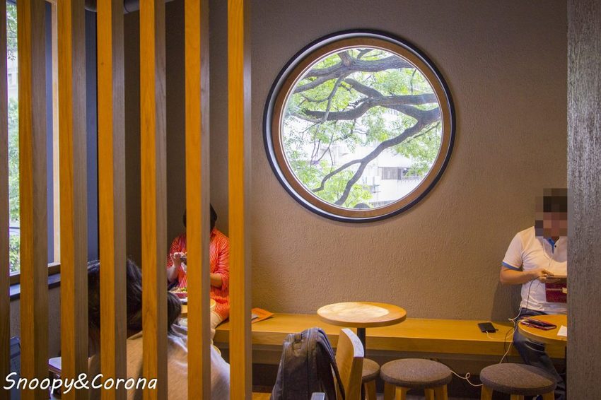 【吃喝．台北】星巴克天玉門市／天母浪漫打卡景點～全台最美露天座位，宛如走進歐式童話莊園