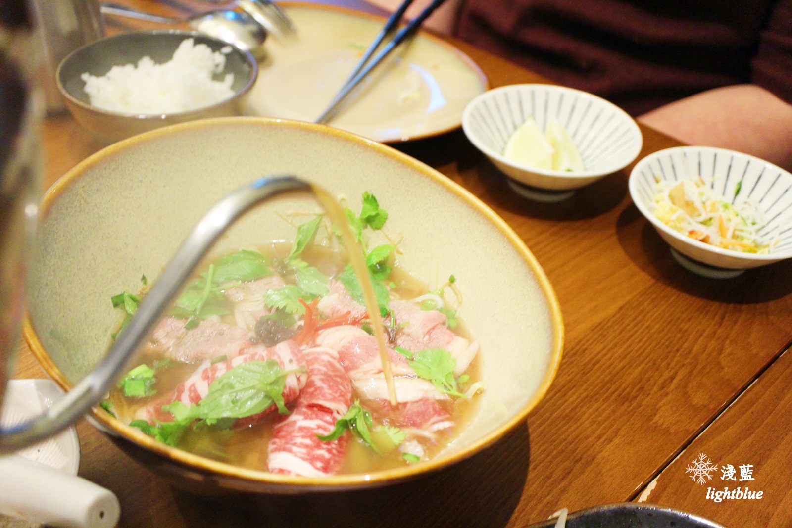 [ 忠孝復興站美食 ] 淺藍 × 沐越 Mu Viet 越式料理～王品旗下高級越南餐廳，美味值得一試