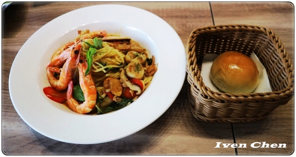 Goodday 輔大旗艦店：《新莊美式餐廳》場地寬敞氣氛佳的多元休閒餐廳『Goodday 輔大旗艦店』