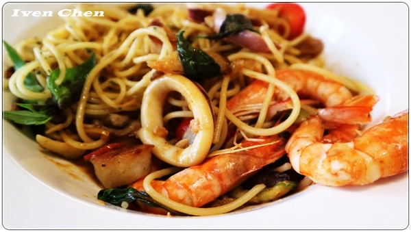 Goodday 輔大旗艦店：《新莊美式餐廳》場地寬敞氣氛佳的多元休閒餐廳『Goodday 輔大旗艦店』