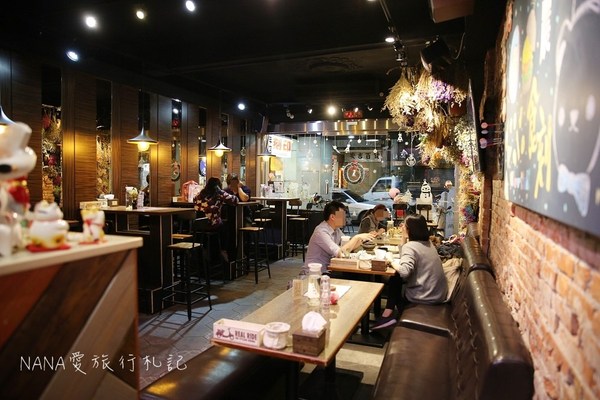 凌晨食刻×熊屋：凌晨食刻熊屋。網美最愛！超好拍又夢幻乾燥花牆,寵物友善餐廳(員林火車站周邊餐廳)