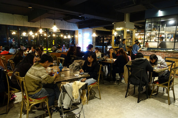 小聚餐酒館 (6).JPG 小聚餐酒館 (6).JPG