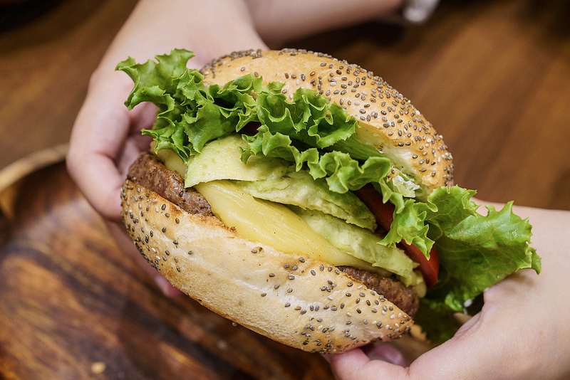 KUA`AINA夏威夷漢堡 (24)