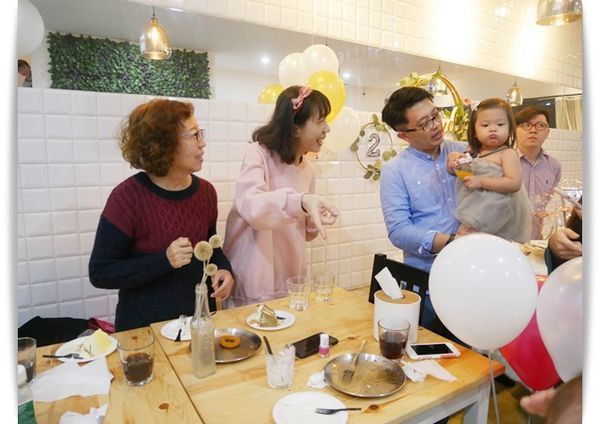 爸媽看過來「橋下早午餐」生日派對懶人包、包場包吃包佈置❤