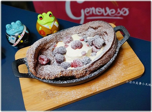 OkieDokie Cafe：台中咖啡館推薦』OkieDokie Cafe║夢幻彩繪牆，網美必去打卡點!文青風裝潢，結合澳洲輕食、漢堡、三明治的咖啡小店