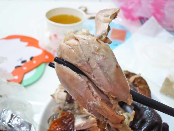 【蘆洲美食】三蘆桶仔雞 (原日理萬雞)-美味又迷人的香噴噴烤雞