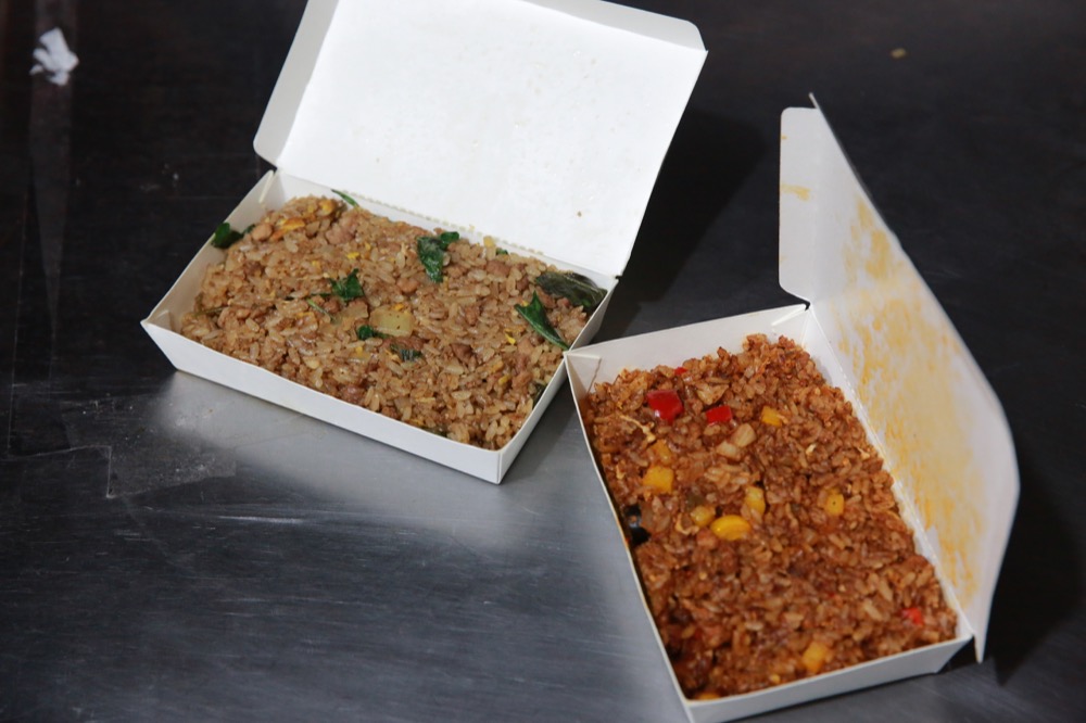 【台南宵夜】幽鬼炒飯強勢回歸，一天只賣4小時Ｘ深夜限定／ 幽靈炒飯 · 算命的說我很愛吃
