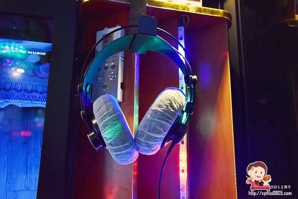 桃園區歡唱地點-迷歌Mego Taiwan 迷你ktv-活動頭三天歡唱免費唱到爽,一個人唱歌也不無聊啊!! @民宿女王芽月-美食.旅遊.全台趴趴走