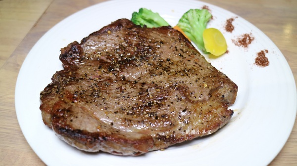 YumYum好吃好吃2號店-帝寶店：【台北美食】大安區平價法式料理--yumyum好吃好吃2店