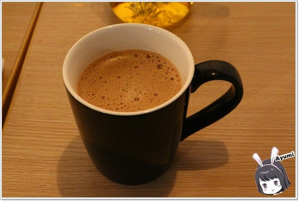 品黑Taipei大安店(大安店)：[食記]►台北大安區◄品黑巧克力專賣店/獨創巧克力磚塊飲品/品黑醬咖哩/獨品布塔/品黑Taipei大安店