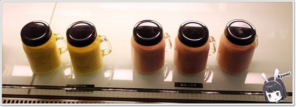 品黑Taipei大安店(大安店)：[食記]►台北大安區◄品黑巧克力專賣店/獨創巧克力磚塊飲品/品黑醬咖哩/獨品布塔/品黑Taipei大安店