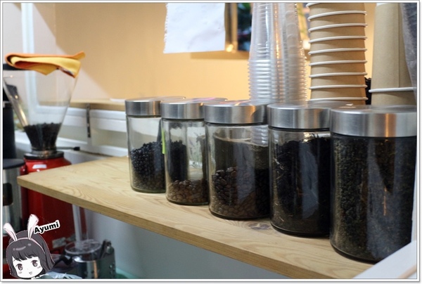 品黑Taipei大安店(大安店)：[食記]►台北大安區◄品黑巧克力專賣店/獨創巧克力磚塊飲品/品黑醬咖哩/獨品布塔/品黑Taipei大安店